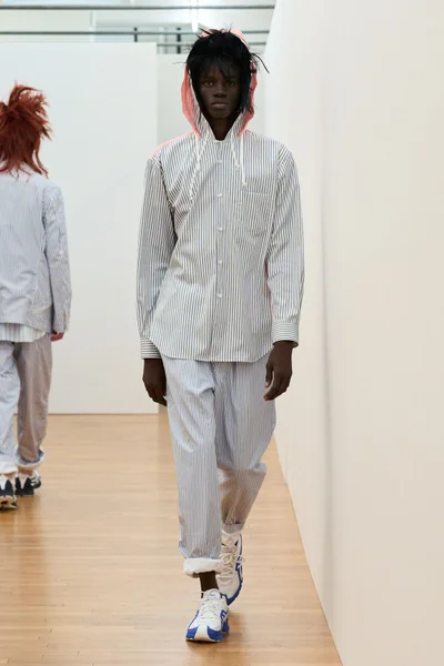 Look 42